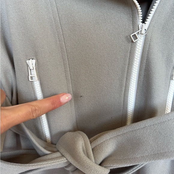 Cacharel 100% wool jacket / coat size 8 gray and white - Picture 11 of 11